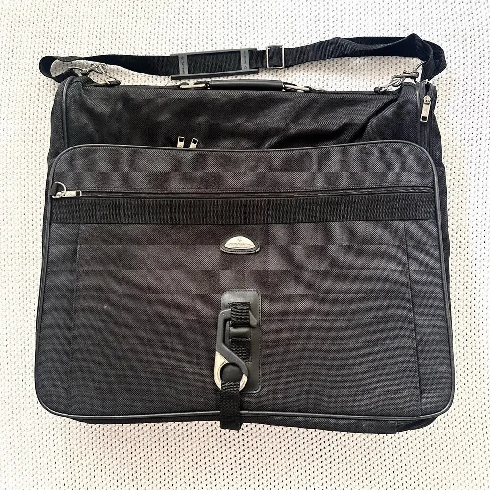 Samsonite Black Silhouette Suit Bi-Fold Garment Bag Fold Travel Shoulder Strap